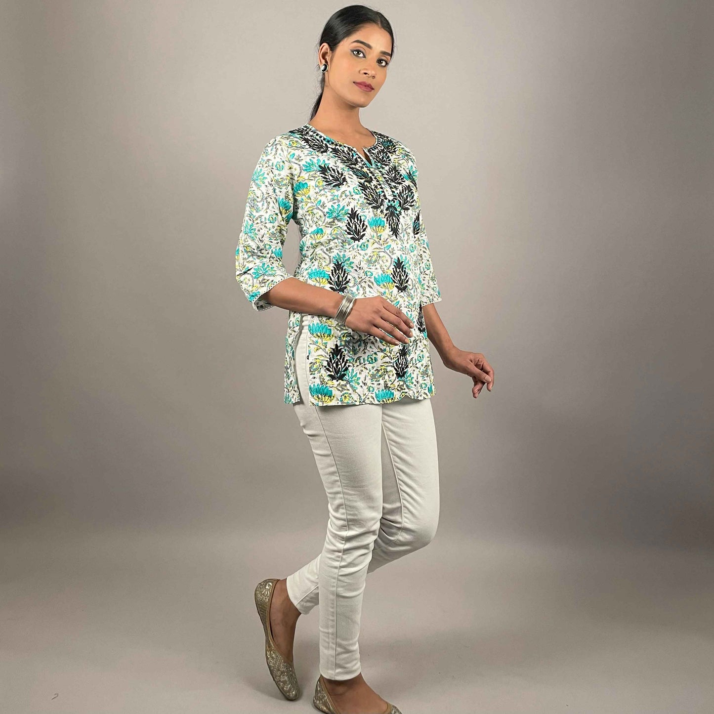 Gulbahar Sea blue Cotton Short Chikankari Kurti